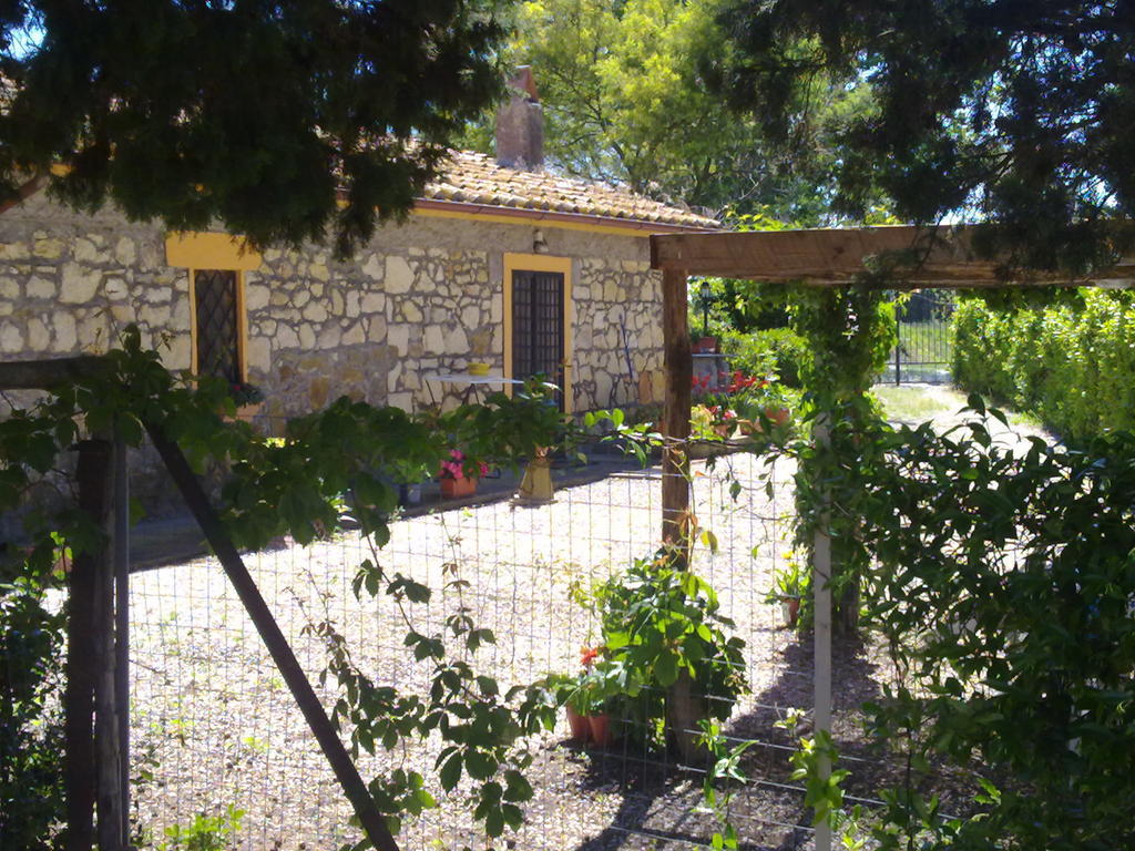 Casale Dinelli Villa Таркиния Стая снимка